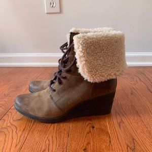 UGG Australia Zea Shearling Wedge Lace-Up Boots